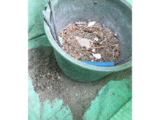 シロアリ防虫工事施工過程の写真２